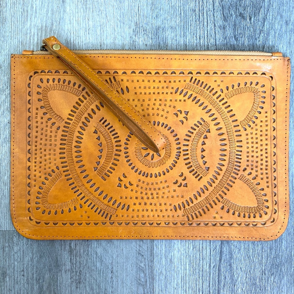 Mexicana Leather wristlet